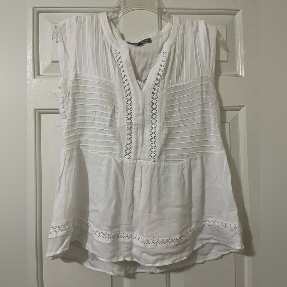 Short sleeve white blouse